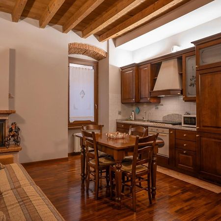 Napule...E Apartments Пескьера-дель-Гарда Экстерьер фото