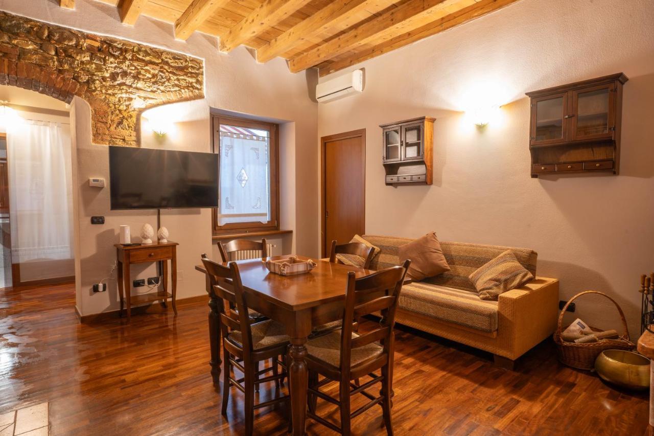 Napule...E Apartments Пескьера-дель-Гарда Экстерьер фото